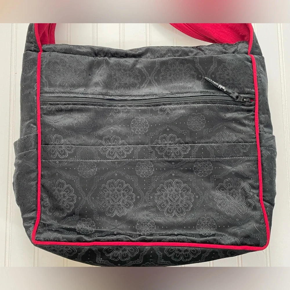Petunia Pickle Bottom Red Black Diaper Shoulder Crossbody Bag Midnight Iris Roll